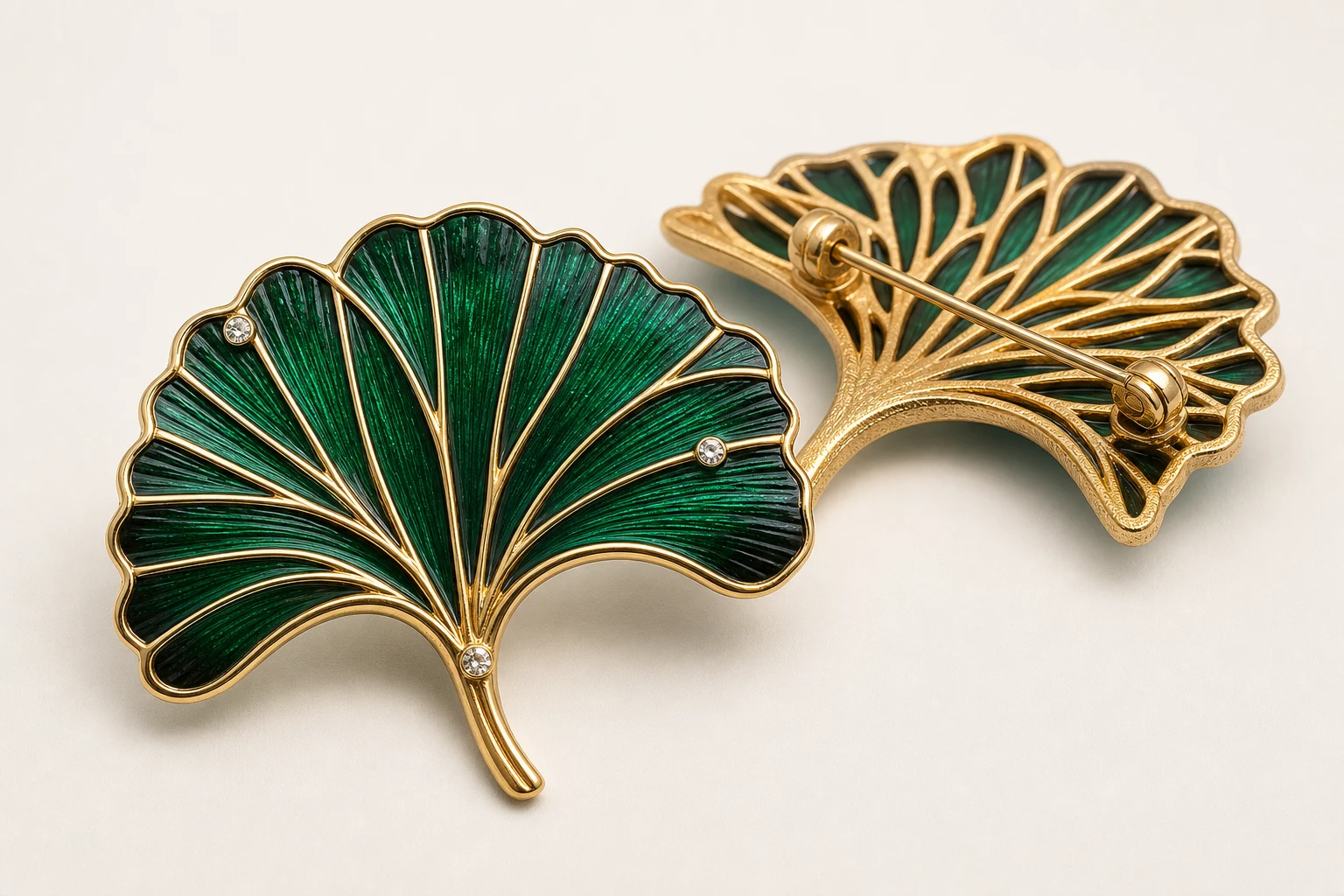 Custom brooches manufacturer